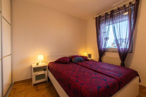 Flexible SelfCheckIns 34 - Zagreb - Parking - Big Loggia - New, Zagreb