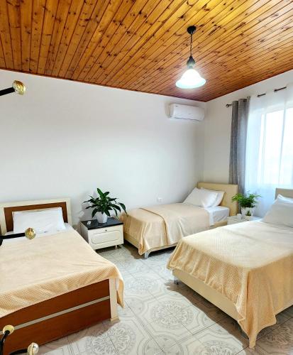 Mia's Guest House - image 8