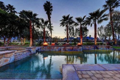 Escape to Legends - Pool, Games & Amazing Mountain Views in PGA West #067651 5br in La Quinta, USA