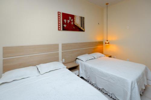 2 double beds