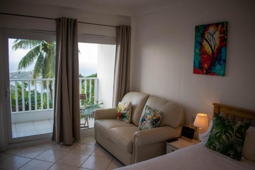 Double Room with Balcony image 1