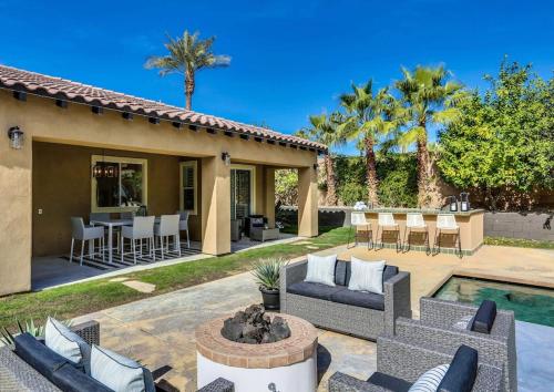 Lawrence Estate - Travel with us, you may be permanently out of office. *Long Term Rental* in Indio, USA