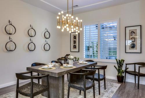 Lawrence Estate - Travel with us, you may be permanently out of office. *Long Term Rental* in Indio, USA