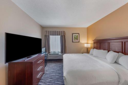 Best Western Plus Russellville Hotel & Suites - main image