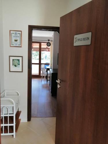 Студио Птича Песен - Studio Birdsong, Смолянски езера, Smoljan (foto 2)