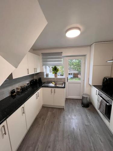 Cosy home in Rochester, sleeps 6 - Apartment - Strood