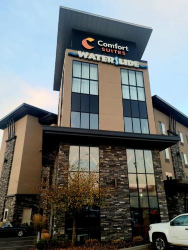 Comfort Suites Kelowna - Hotel