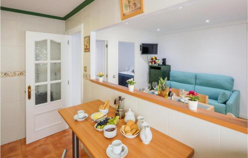 2 Bedroom Beautiful Apartment In Oviedo - image 2