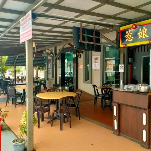 Cozzy Motel Malacca - 레스토랑