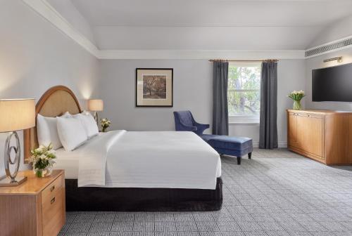 Diplomatic Suite image 5