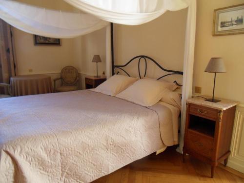 Double Room with Four Poster Bed