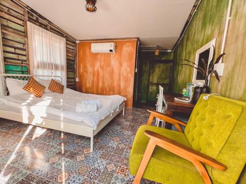 B&B Ban Hin Dum - Klongmad Hostel Kohkood คลองมาดโฮสเทล - Bed and Breakfast Ban Hin Dum