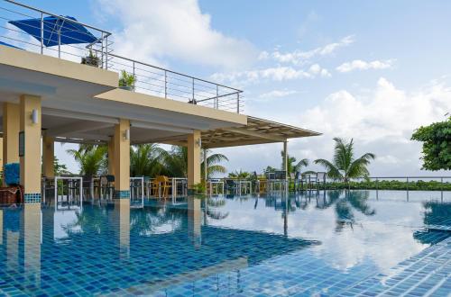 Úszómedence, Acajou Beach Resort in Seychelles szigetek