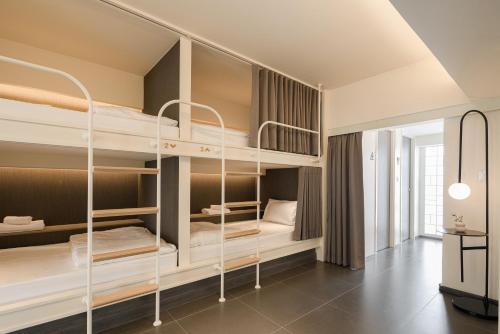 Shared room, mixed dormitory, 4 guests
