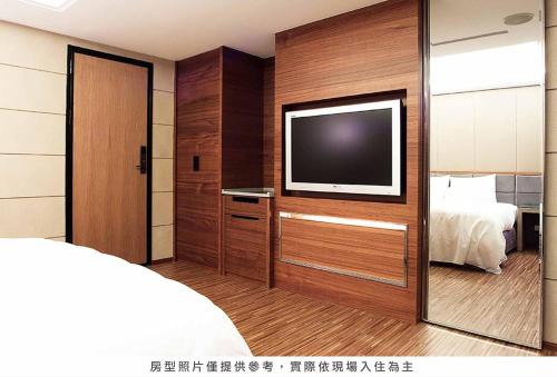 1 queen bed