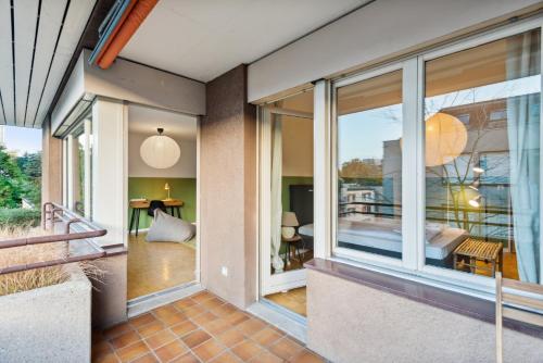 Balcony/terrace, Beautiful Boutique Apartment DRAHTZUG8 near Le Corbusier House