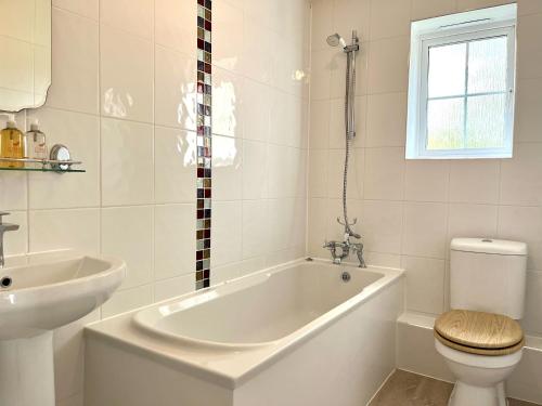 Comfortable 3 bedroomed house in Bicester