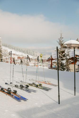 Hôtel Barrière Les Neiges Courchevel - image 2