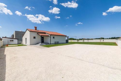 Villa with Private Pool image 1