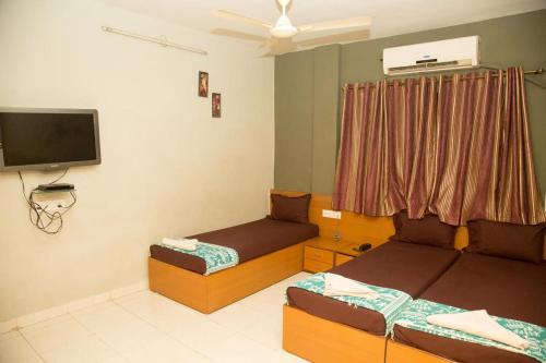 Srujan Sarai Service Apartment