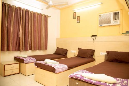 Srujan Sarai Service Apartment