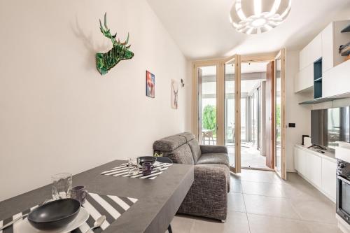 Renovated APT with Garden & Veranda!, Mailand