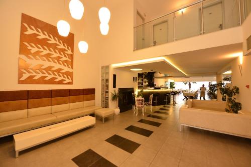 ล็อบบี้, Hotel Delta in คาลิส ปลาจี