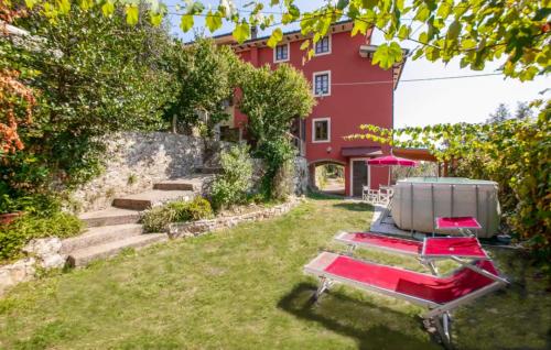  3 bedrooms house with enclosed garden and wifi at Gombitelli in Gombitelli