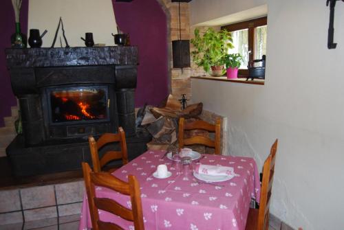 Étterem, Matxitxulo Family Rooms in Ezkurra