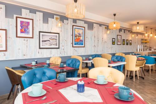 อาหารและเครื่องดื่ม, โรงแรมเดอ ลา ปลาฌ (Hotel de la Plage) in เดียป