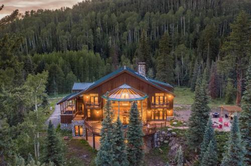 Mill Creek Lodge Estates in Durango Mountain Resort, USA