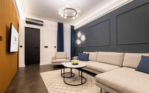 One Luxury Suites - image 3