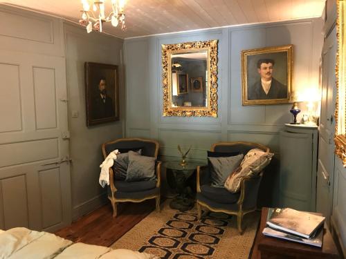 2 bedrooms, 3 beds