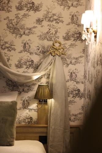 Budget Double Room image 10