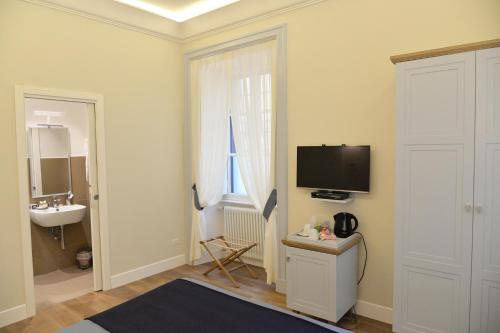 Little Rose Residence - image 14