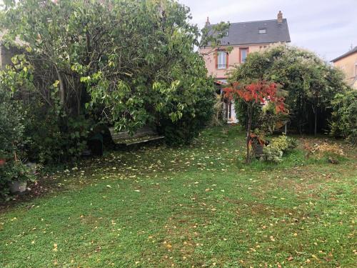 Villa l'INSOUCIANCE en Champagne - Cierges