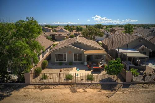 San Tan Valley Home with Pool Access and Golf View!