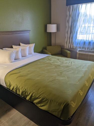 Quality Inn & Suites Quality Inn & Suites