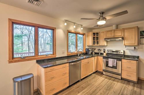 Family-Friendly Woodbury Home with Yard and Deck! in Woodbury, USA
