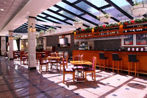Ramada By Wyndham Buenos Aires Vicente Lopez - 바/라운지