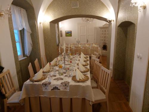 Banketu zāle, Majerovský kaštieľ (Majerovsky kastiel) in Cemerne