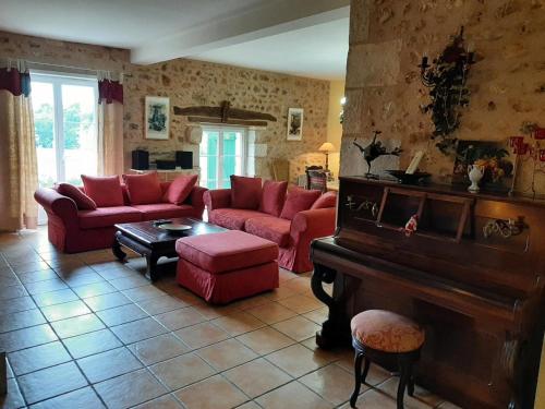 Gîte Vitrac-Saint-Vincent, 4 pièces, 6 personnes - FR-1-653-132