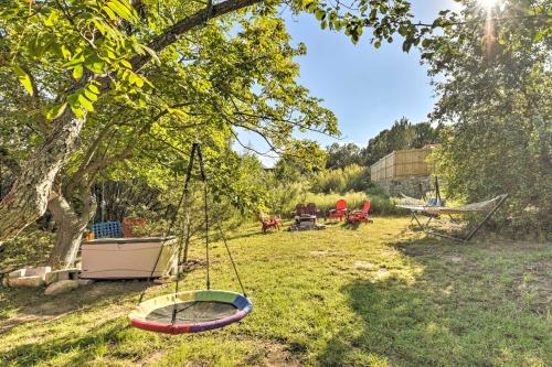 Steps to Lake! Charming Cabin Pool Access and Decks