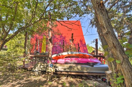Steps to Lake! Charming Cabin Pool Access and Decks