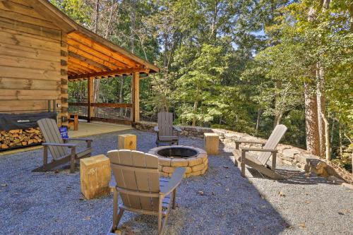 Coosawattee River Resort Cabin with Private Hot Tub! in Ellijay, USA