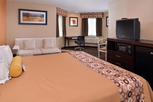 Kupaonica, Americas Best Value Inn & Suites Madera in Madera (CA)