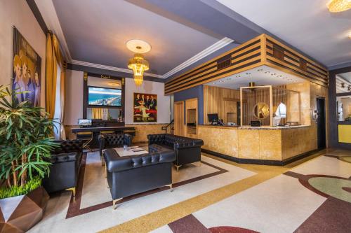 Kent Hotel - image 10
