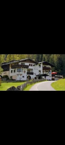 Landgasthaus Appartement Birkegg in Leutasch, Österreich
