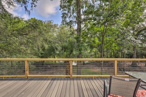 Suwannee Riverfront Home Grill, Near Springs in Fort White