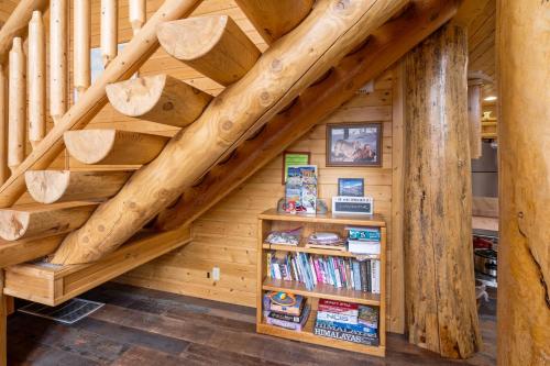 Mule Deer Cabin in West Yellowstone, USA